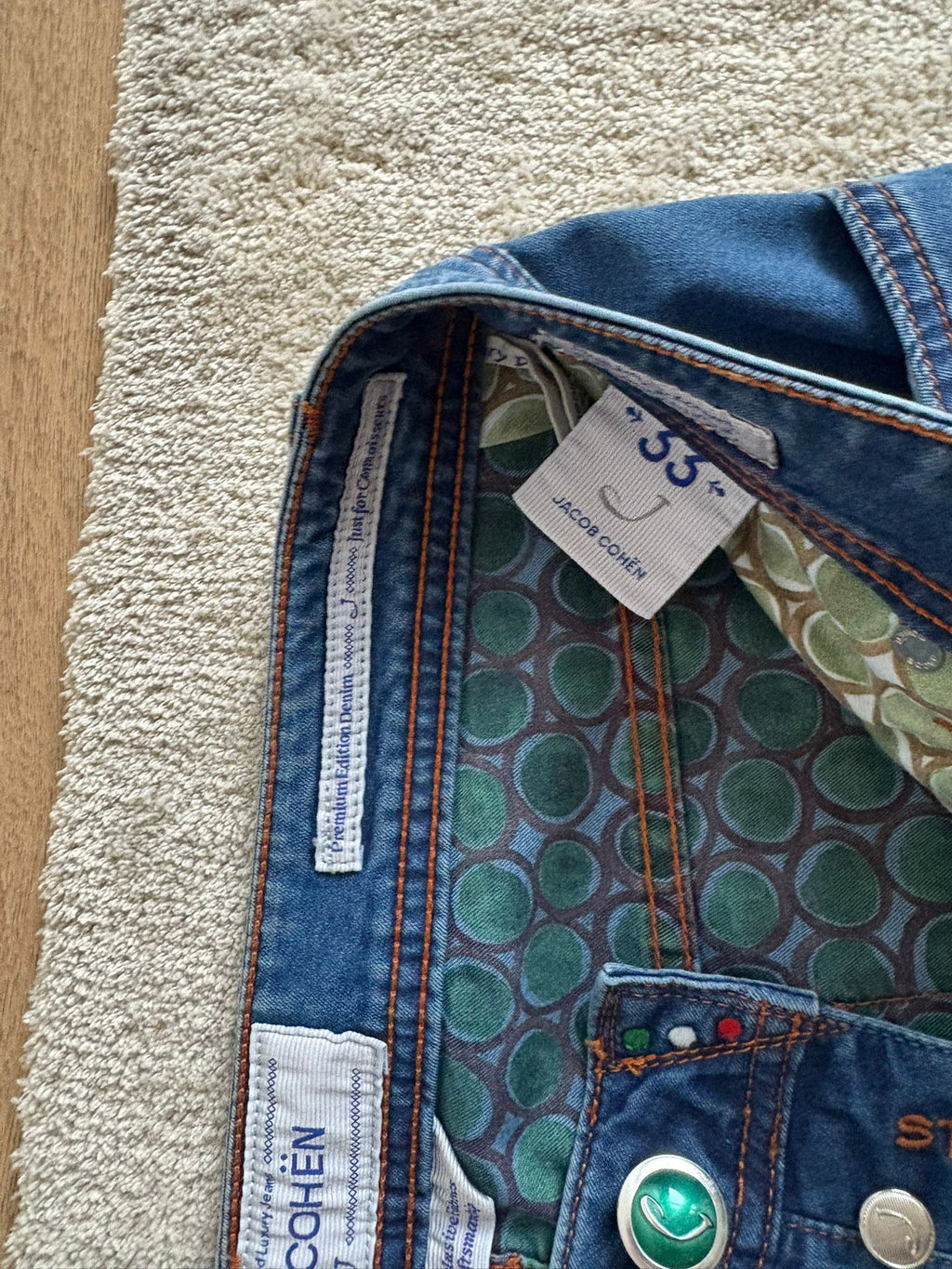 Jacob Cohën “688” – Size 33 – Brand New