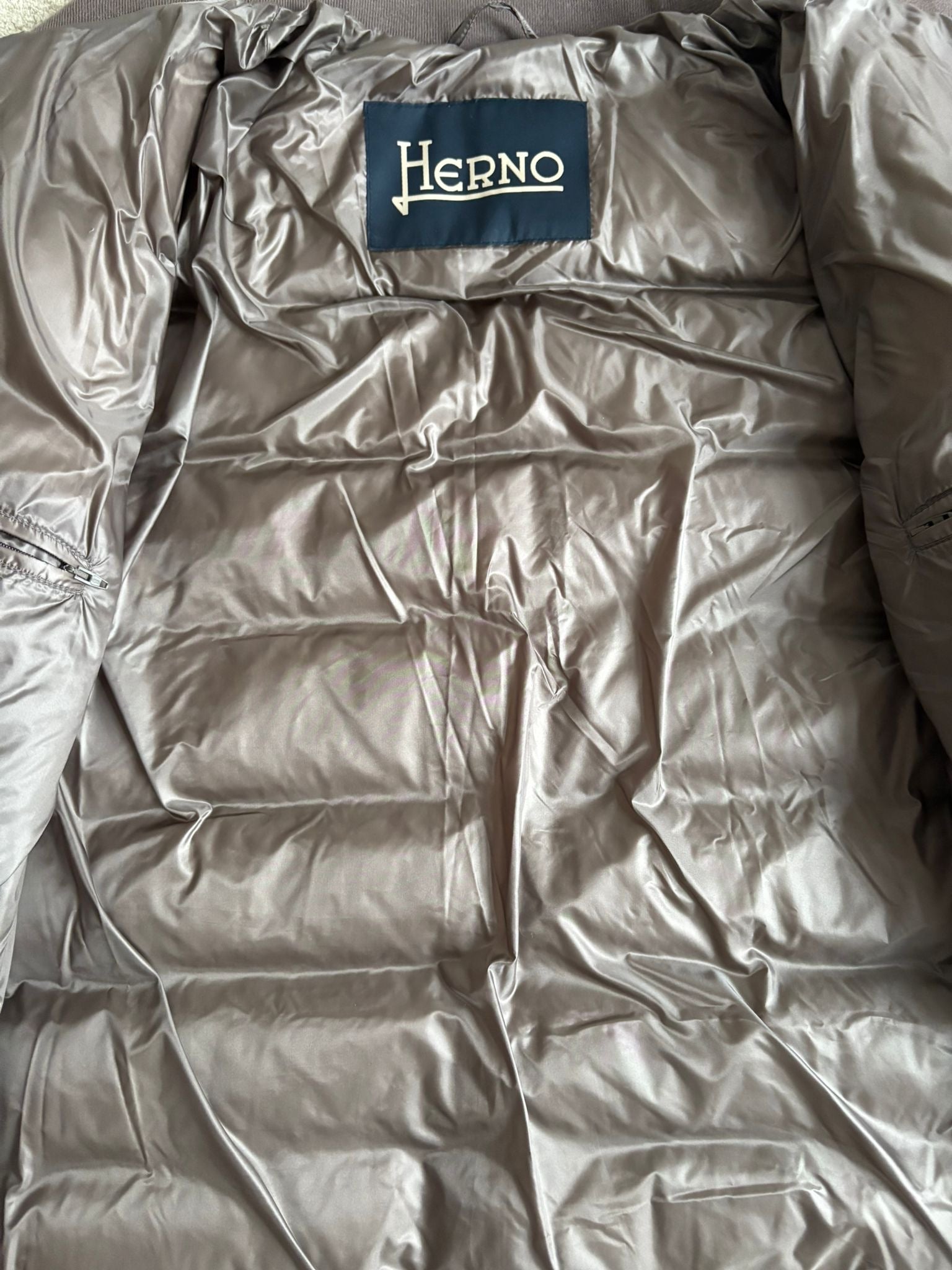 Herno puffer (new without pricetag) Size:50/L