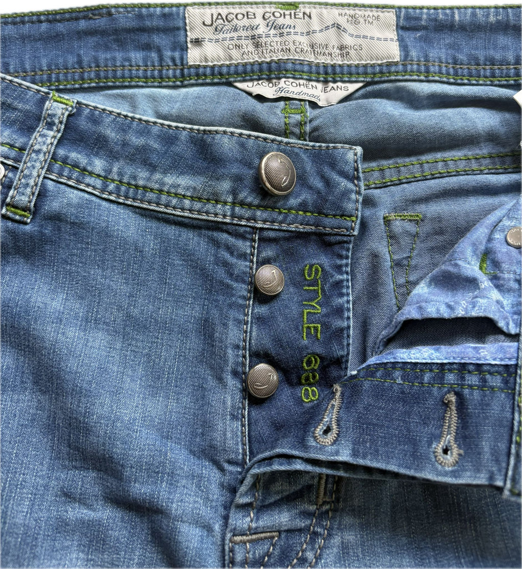 Jacob Cohën “688” – Light Blue Wash (Size 34)