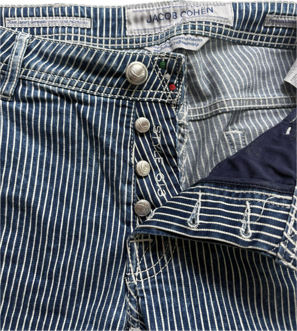 Jacob Cohën “613” – Blue/White Stripe (Size 33)