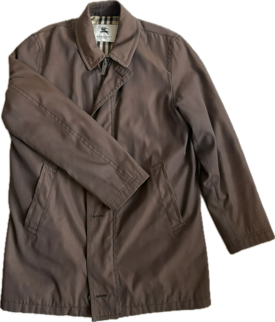 BURBERRY TRENCHCOAT - SIZE M