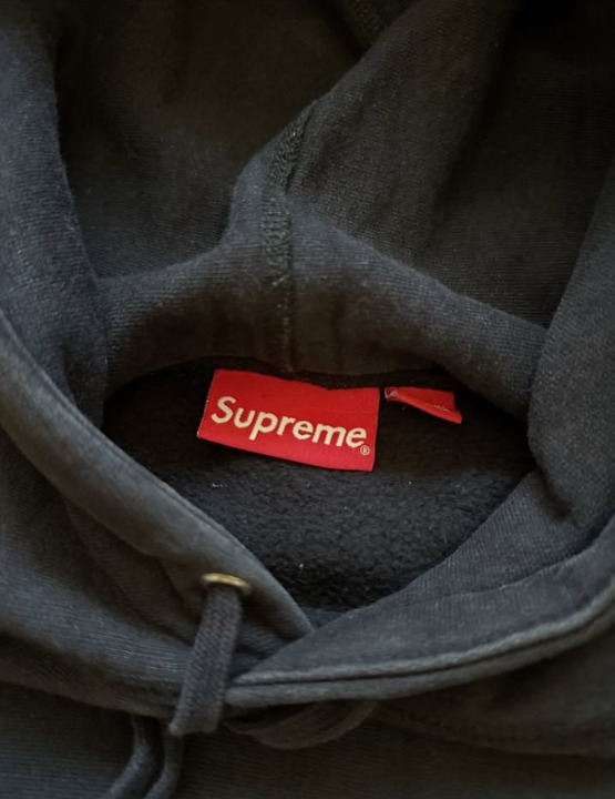Supreme Hoodie – Black